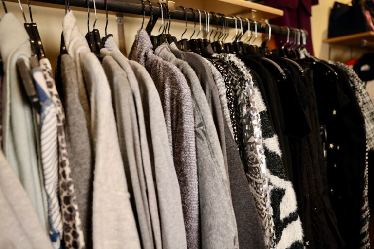 clothing-clothe-2