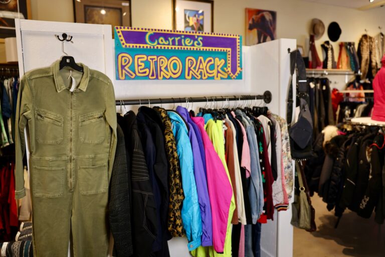 clothing-retro-rack-1